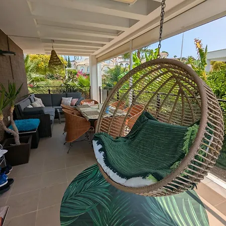 Villa Green Villa *